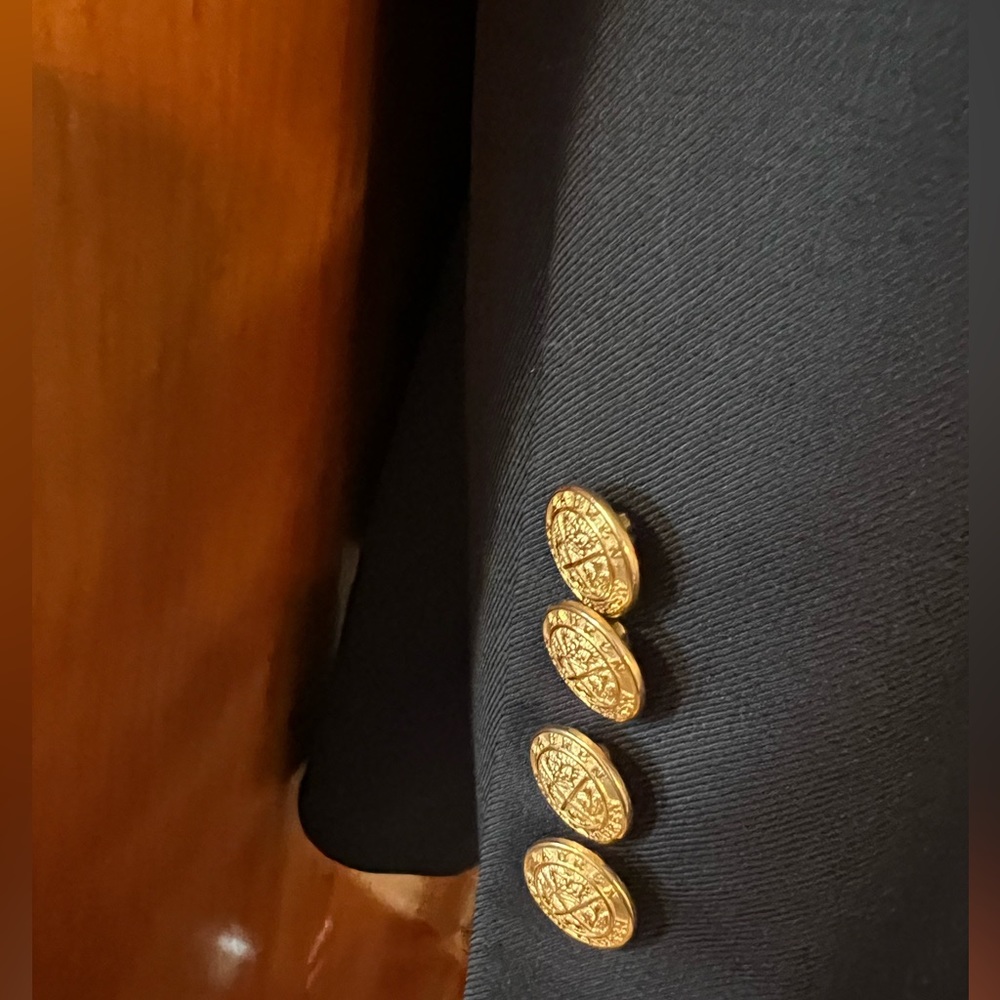 Ralph Lauren Navy Blue blazer w gold buttons 100% wool 42R worn once - Picture 4 of 16